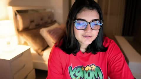 Camila buitrago online show from 16, 9, 2025