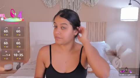 Snapshot of camila_bustamante_ chatting on 11, 6, 2026 camila_bustamante_ online show from 11, 6, 2026