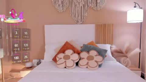 Snapshot of camila_bustamante_ chatting on 17, 6, 2026 camila_bustamante_ online show from 17, 6, 2026