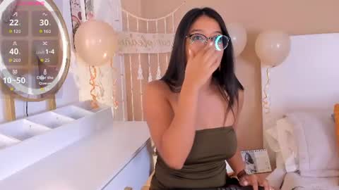 Snapshot of camila_bustamante_ chatting on 2, 7, 2026 camila_bustamante_ online show from 2, 7, 2026