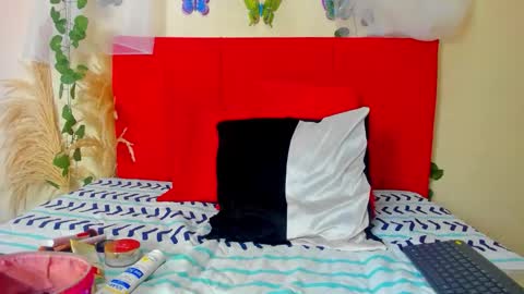 camila_collins7 online show from 20, 10, 2025