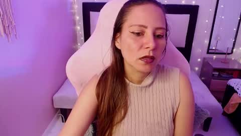 Snapshot of camila_delarosa chatting on 2, 6, 2026 camila online show from 2, 6, 2026