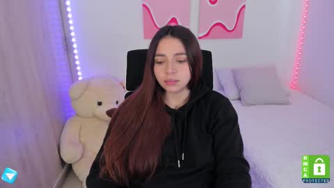 Snapshot of camila_ec2 chatting on 27, 2, 2025 C A M I online show from 27, 2, 2025