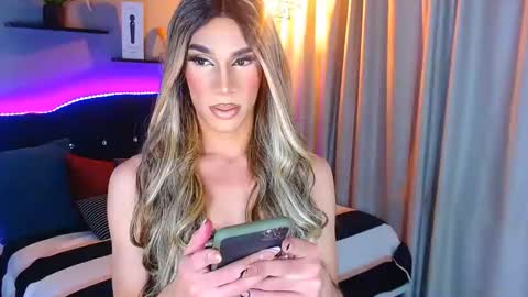 Snapshot of camila_hoottie chatting on 3, 1, 2025 Camila online show from 3, 1, 2025