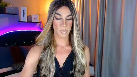 Snapshot of camila_hoottie chatting on 12, 1, 2025 Camila online show from 12, 1, 2025