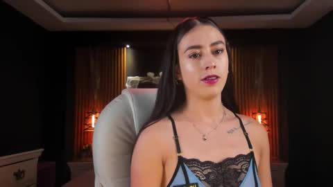 camila_martinez9 online show from 22, 10, 2025