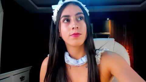 camila_martinez9 online show from 26, 10, 2025