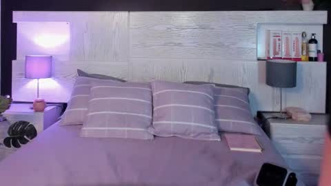 Snapshot of camila_nyx chatting on 8, 11, 2025 CAMI 3 online show from 8, 11, 2025