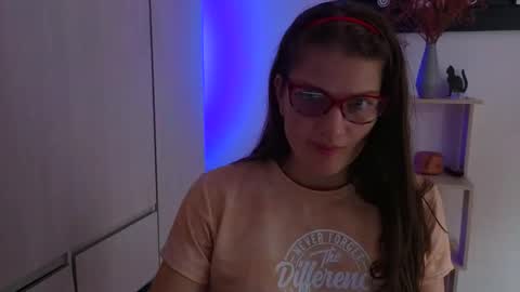 Snapshot of camila_ventura chatting on 16, 11, 2025 Camila ventura online show from 16, 11, 2025