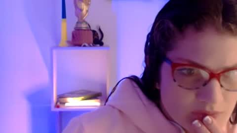 Snapshot of camila_ventura chatting on 2, 7, 2026 Camila ventura online show from 2, 7, 2026