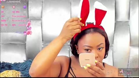 Snapshot of camilabenitezz chatting on 14, 12, 2025 camila benitez online show from 14, 12, 2025