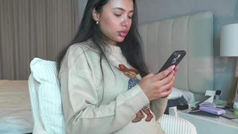 Camila online show from 12, 4, 2026