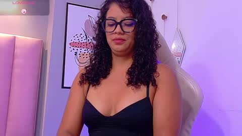 Snapshot of camilalevy chatting on 29, 10, 2025 Camila online show from 29, 10, 2025