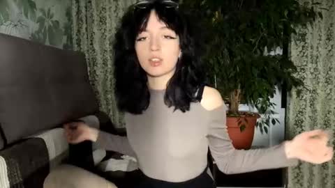 Snapshot of camilaligons chatting on 16, 12, 2025 Reily online show from 16, 12, 2025