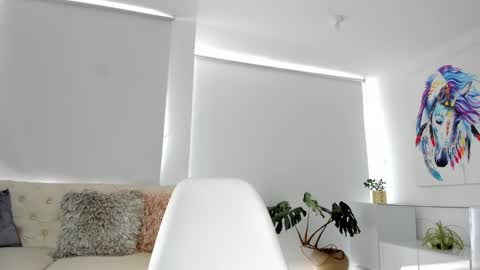 Snapshot of camilamanzurr chatting on 7, 2, 2025 camila manzur online show from 7, 2, 2025