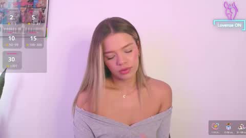 Snapshot of camilamonroee chatting on 6, 11, 2025 Camila Monroee online show from 6, 11, 2025