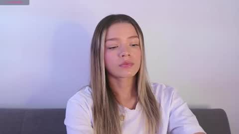 Snapshot of camilamonroee chatting on 1, 12, 2025 Camila Monroee online show from 1, 12, 2025