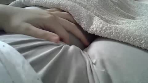 flash 50 tokens BIG CLIT  tits pussy. masturbation big clit 150 tokens fingers inside pussy 1000 tk  pump big clit 300 tk online show from 16, 3, 2026