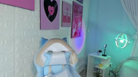 Snapshot of camilarivers chatting on 15, 9, 2025 Camila online show from 15, 9, 2025