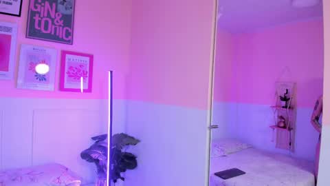 Snapshot of camilarivers chatting on 18, 9, 2025 Camila online show from 18, 9, 2025