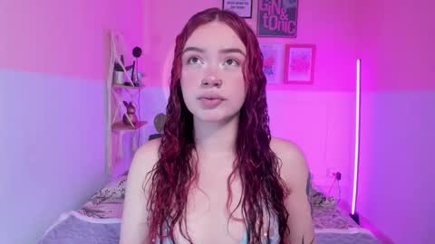 Snapshot of camilarivers chatting on 22, 10, 2025 Camila online show from 22, 10, 2025