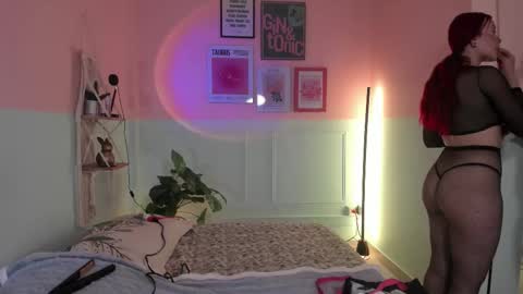 Snapshot of camilarivers chatting on 28, 10, 2025 Camila online show from 28, 10, 2025