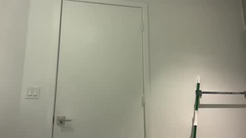 Snapshot of camiliakxoxo chatting on 26, 10, 2025 camiliakxoxo online show from 26, 10, 2025