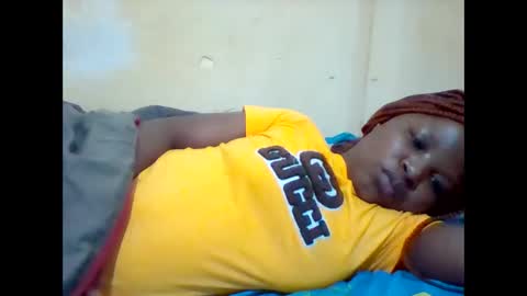 Snapshot of camillah_sweet chatting on 5, 5, 2026 camillah_sweet online show from 5, 5, 2026