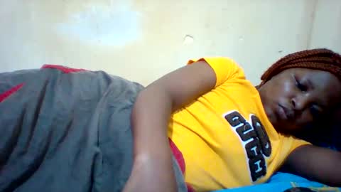 Snapshot of camillah_sweet chatting on 6, 5, 2026 camillah_sweet online show from 6, 5, 2026