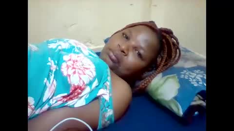 Snapshot of camillah_sweet chatting on 9, 5, 2026 camillah_sweet online show from 9, 5, 2026