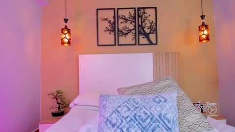 Snapshot of camille_lynn chatting on 13, 12, 2024 Camille Lynn online show from 13, 12, 2024