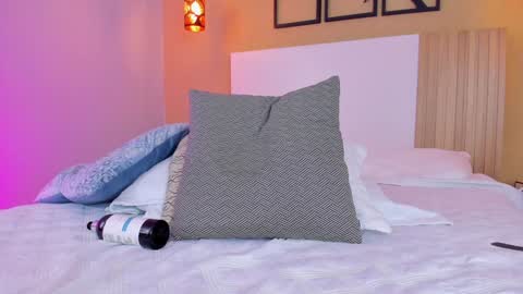 Snapshot of camille_lynn chatting on 15, 12, 2024 Camille Lynn online show from 15, 12, 2024