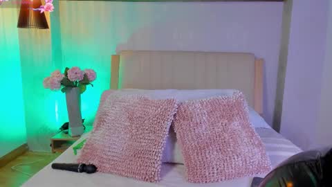 Snapshot of camille_lynn chatting on 25, 9, 2025 Camille Lynn online show from 25, 9, 2025