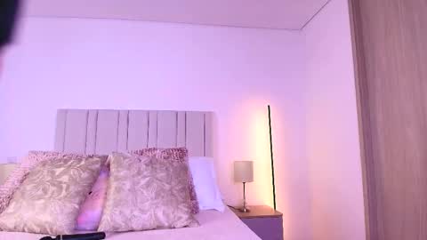 Camille Lynn online show from 9, 4, 2026