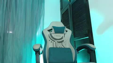 camilo_contre21 online show from 25, 2, 2025