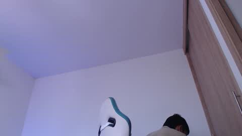 camilo_contre21 online show from 25, 3, 2026