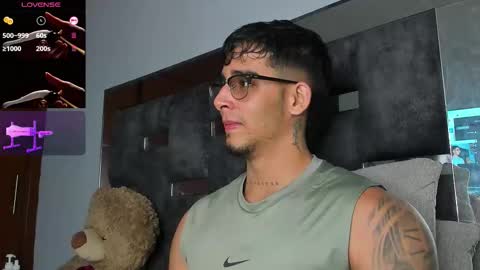   INDEPENDENT MODEL online show from 12, 9, 2025