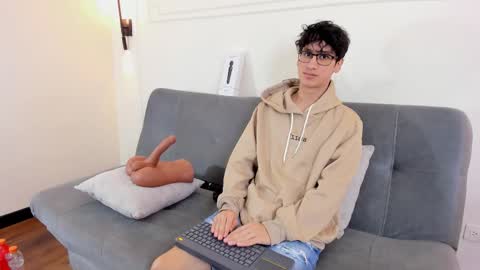 Snapshot of camilo_stark chatting on 16, 12, 2025 Camilo online show from 16, 12, 2025