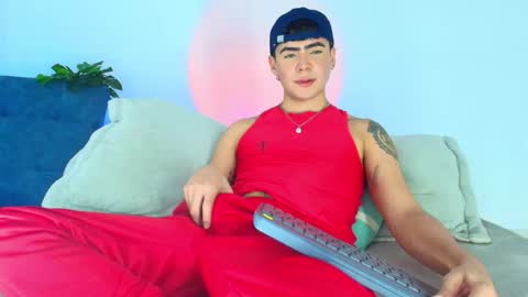 Snapshot of camilo_xcam chatting on 6, 11, 2025 CAMILO online show from 6, 11, 2025