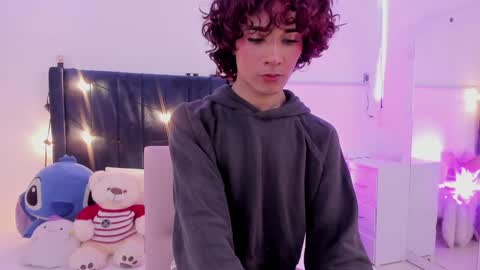 CamiloDoumit online show from 3, 2, 2025