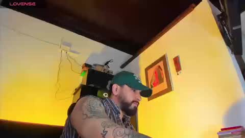 Snapshot of camilomayer chatting on 10, 9, 2025 Camilo online show from 10, 9, 2025