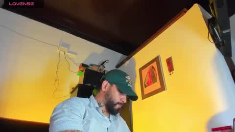 Snapshot of camilomayer chatting on 13, 9, 2025 Camilo online show from 13, 9, 2025