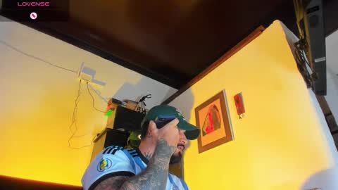 Snapshot of camilomayer chatting on 14, 9, 2025 Camilo online show from 14, 9, 2025