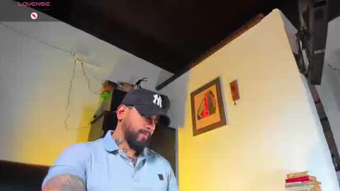 Snapshot of camilomayer chatting on 16, 9, 2025 Camilo online show from 16, 9, 2025