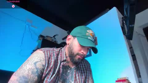 Snapshot of camilomayer chatting on 18, 9, 2025 Camilo online show from 18, 9, 2025