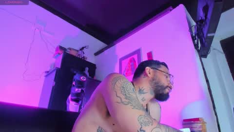 Snapshot of camilomayer chatting on 8, 10, 2025 Camilo online show from 8, 10, 2025