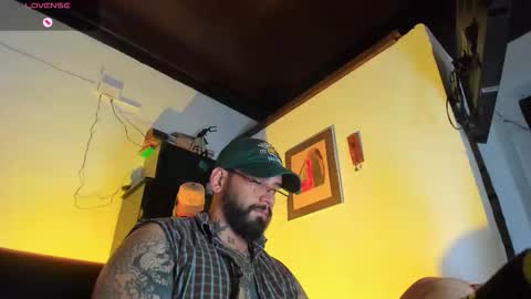 Snapshot of camilomayer chatting on 13, 10, 2025 Camilo online show from 13, 10, 2025