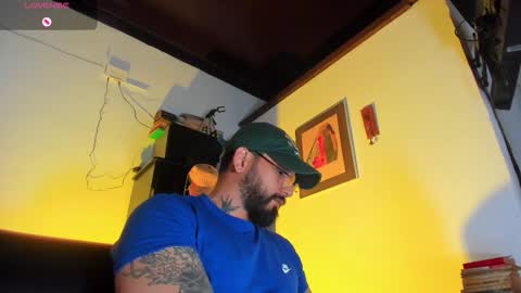 Snapshot of camilomayer chatting on 14, 10, 2025 Camilo online show from 14, 10, 2025