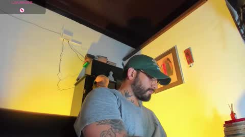 Snapshot of camilomayer chatting on 23, 11, 2025 Camilo online show from 23, 11, 2025