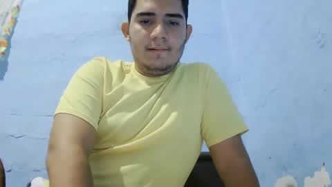 Snapshot of camilowhite_ chatting on 7, 11, 2025 Camilowhite online show from 7, 11, 2025